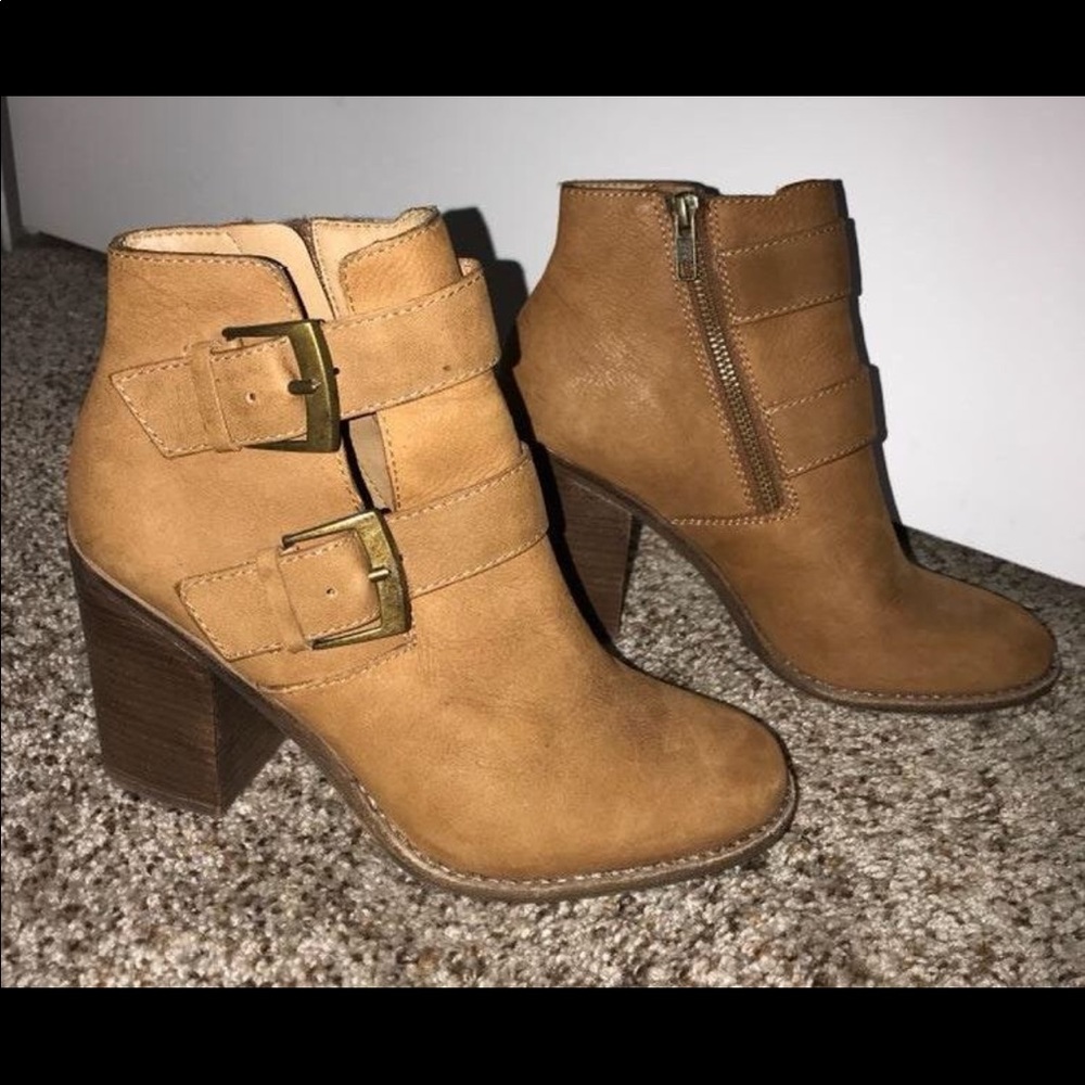 Steve Madden boots